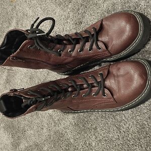 Womens Burgandy Lace Up Boots